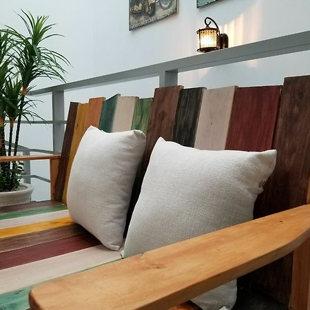 Timemark Travel Homestay & Hostel ホーチミン市 エクステリア 写真