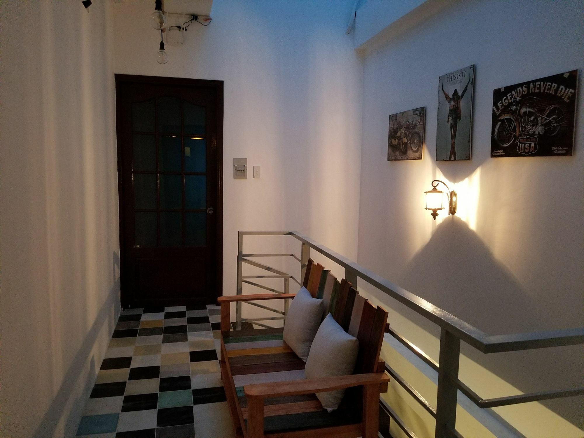 Timemark Travel Homestay & Hostel ホーチミン市 エクステリア 写真