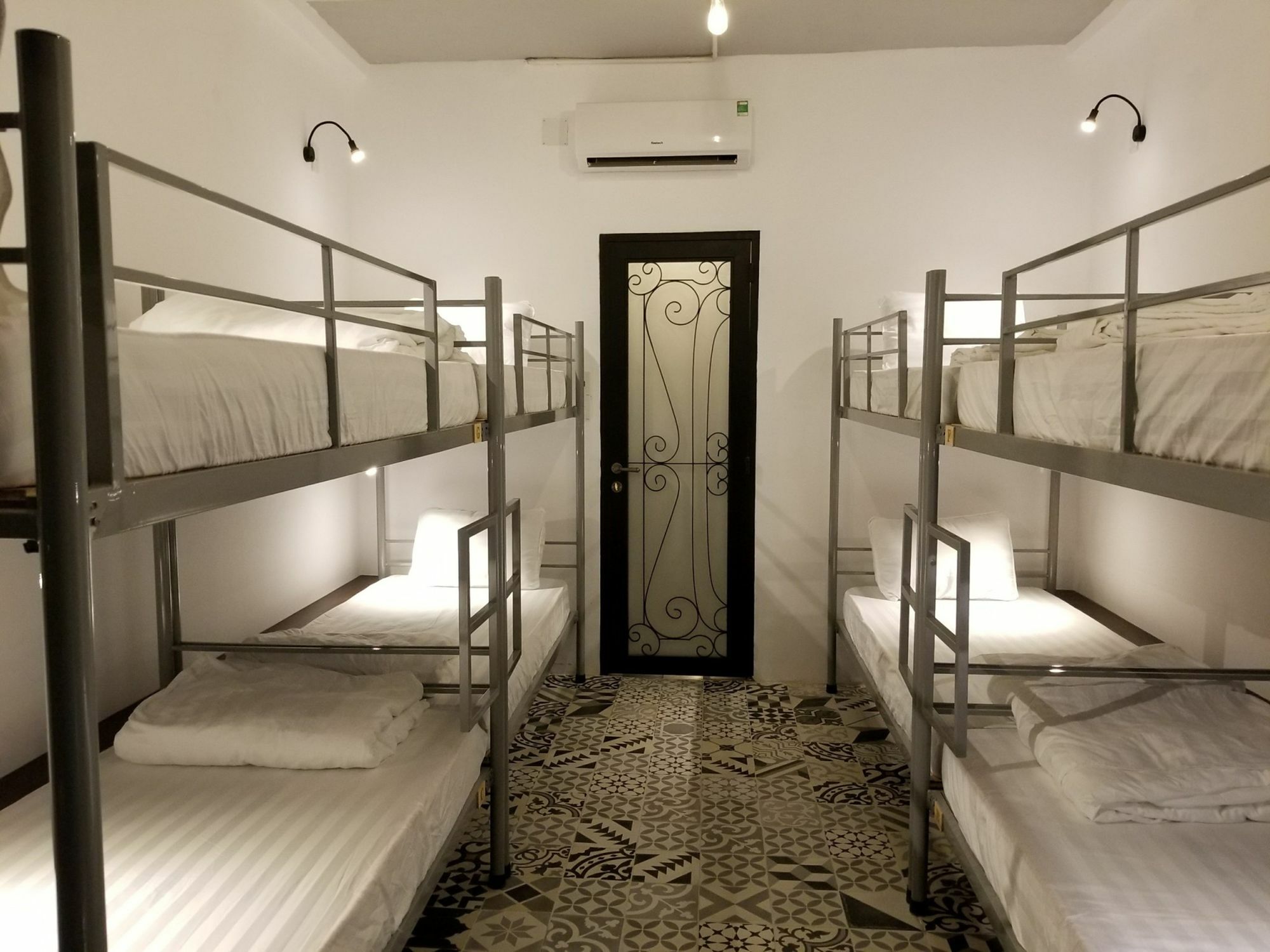 Timemark Travel Homestay & Hostel ホーチミン市 エクステリア 写真